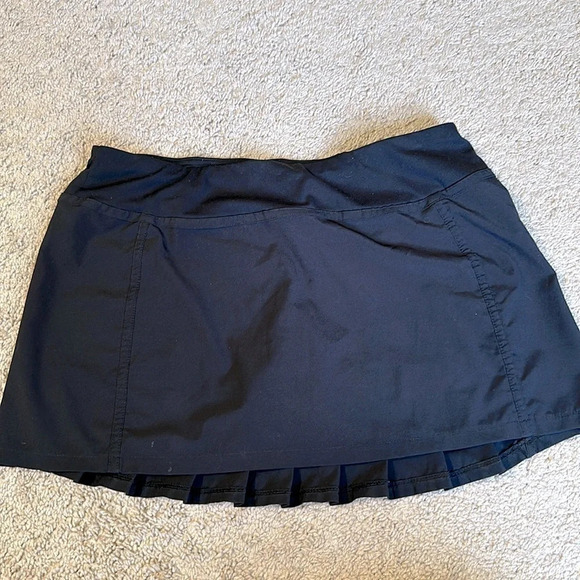 Fabletics Skort Back Pleat Medium golf/ tennis back pocket - Picture 1 of 6